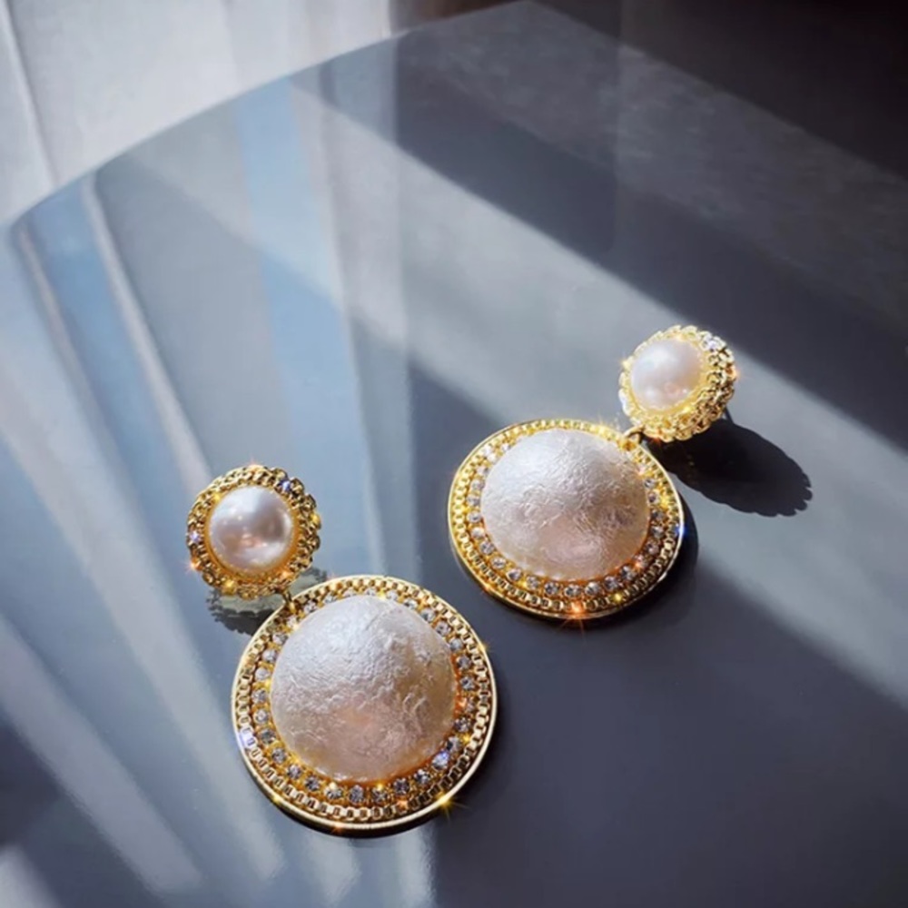Luxury Big Earrings - Picture 3 of 5